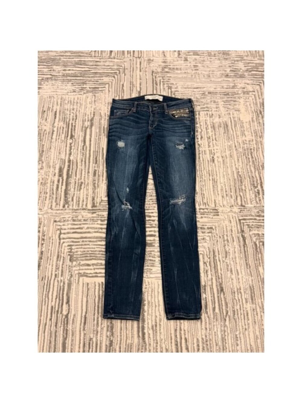 Abercrombie & Fitch women's size 4 (27") blue denim jeans w/gold embellishments